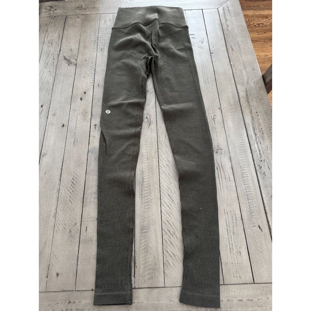 NWOT Lululemon Seamless Training High-Rise Tight Leggings Olive Green 4 - Picture 3 of 4